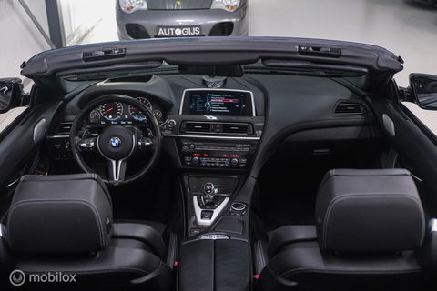 BMW 6 Serie Cabrio M6 Competition Package 575 pk | Keramisch | B&O | M Drivers Pack | NL auto NAP | Singapur Grau | Softclose | HUD | 360 ca