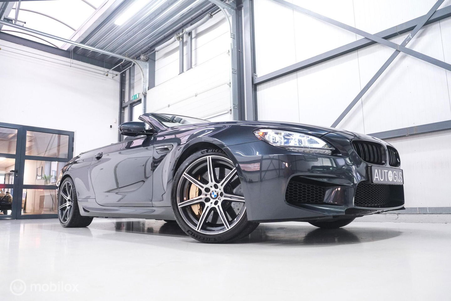 BMW 6 Serie Cabrio M6 Competition Package 575 pk | Keramisch | B&O | M Drivers Pack | NL auto NAP | Singapur Grau | Softclose | HUD | 360 ca