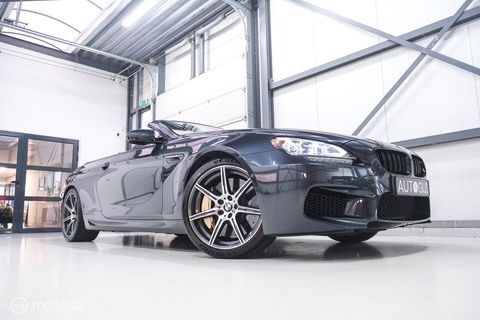 BMW 6 Serie Cabrio M6 Competition Package 575 pk | Keramisch | B&O | M Drivers Pack | NL auto NAP | Singapur Grau | Softclose | HUD | 360 ca