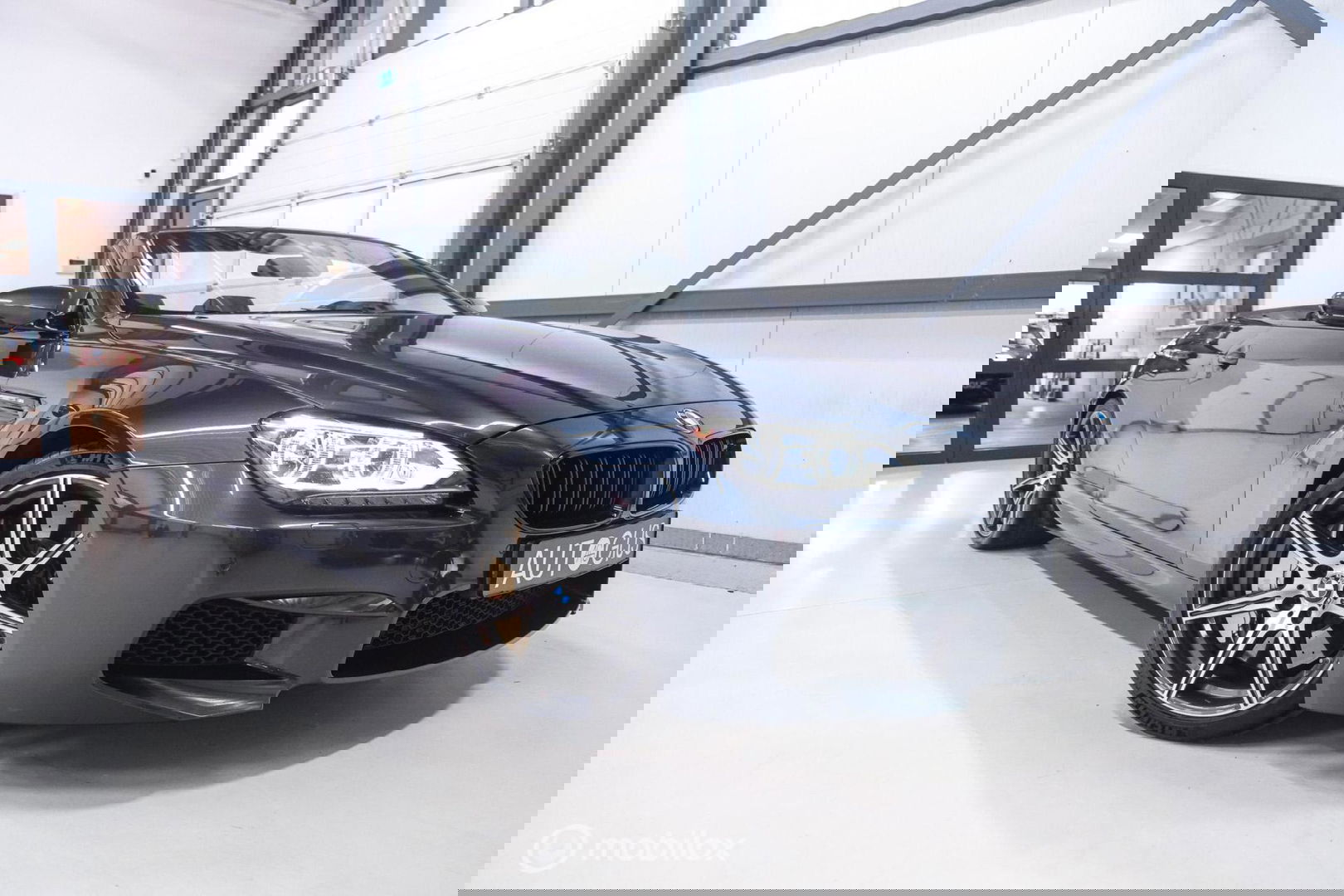 BMW 6 Serie Cabrio M6 Competition Package 575 pk | Keramisch | B&O | M Drivers Pack | NL auto NAP | Singapur Grau | Softclose | HUD | 360 ca