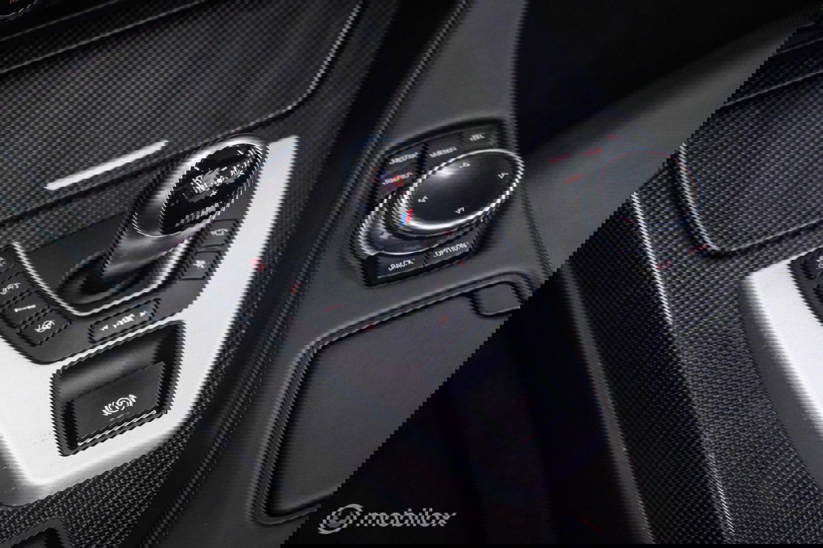 BMW 6 Serie Cabrio M6 Competition Package 575 pk | Keramisch | B&O | M Drivers Pack | NL auto NAP | Singapur Grau | Softclose | HUD | 360 ca