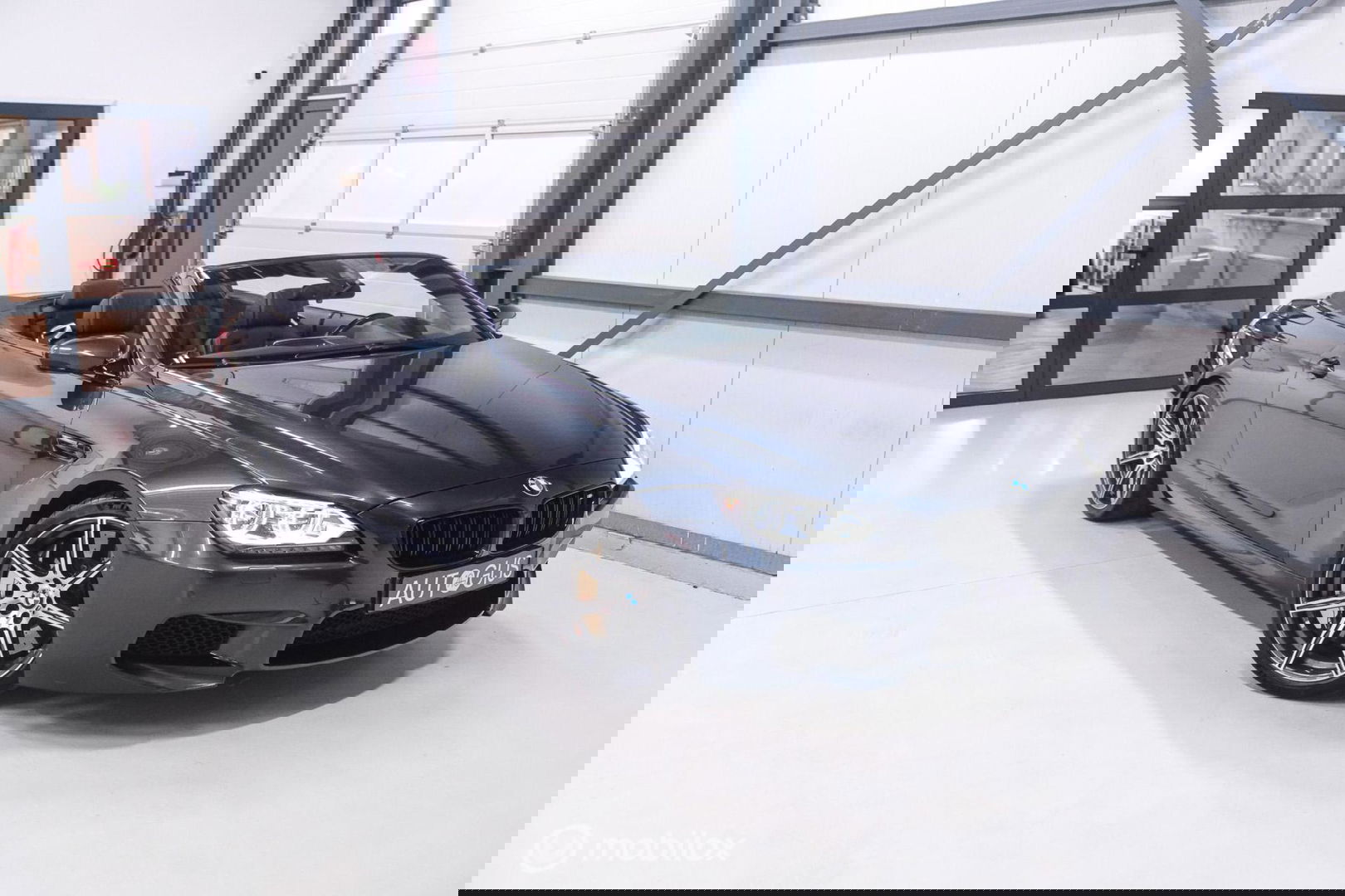 BMW 6 Serie Cabrio M6 Competition Package 575 pk | Keramisch | B&O | M Drivers Pack | NL auto NAP | Singapur Grau | Softclose | HUD | 360 ca