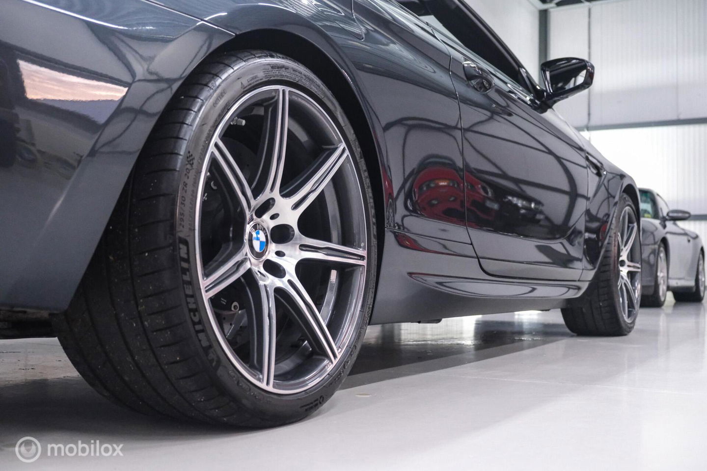 BMW 6 Serie Cabrio M6 Competition Package 575 pk | Keramisch | B&O | M Drivers Pack | NL auto NAP | Singapur Grau | Softclose | HUD | 360 ca