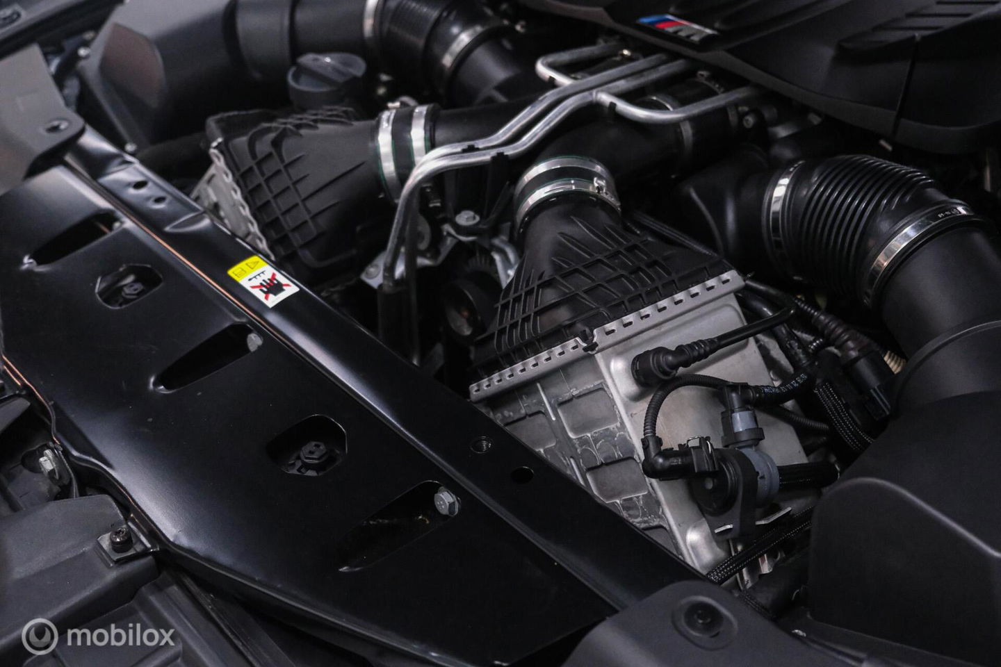 BMW 6 Serie Cabrio M6 Competition Package 575 pk | Keramisch | B&O | M Drivers Pack | NL auto NAP | Singapur Grau | Softclose | HUD | 360 ca