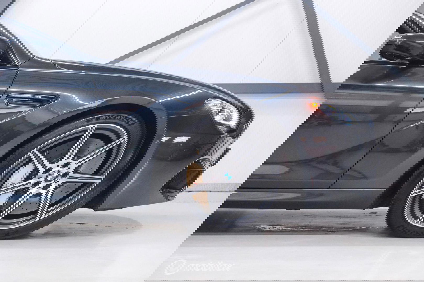 BMW 6 Serie Cabrio M6 Competition Package 575 pk | Keramisch | B&O | M Drivers Pack | NL auto NAP | Singapur Grau | Softclose | HUD | 360 ca