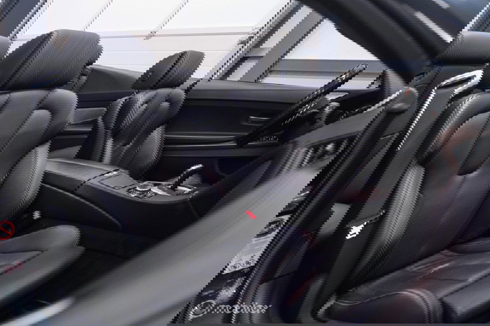 BMW 6 Serie Cabrio M6 Competition Package 575 pk | Keramisch | B&O | M Drivers Pack | NL auto NAP | Singapur Grau | Softclose | HUD | 360 ca