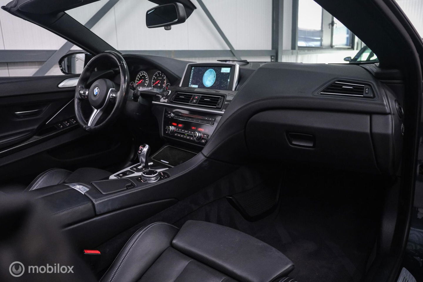 BMW 6 Serie Cabrio M6 Competition Package 575 pk | Keramisch | B&O | M Drivers Pack | NL auto NAP | Singapur Grau | Softclose | HUD | 360 ca