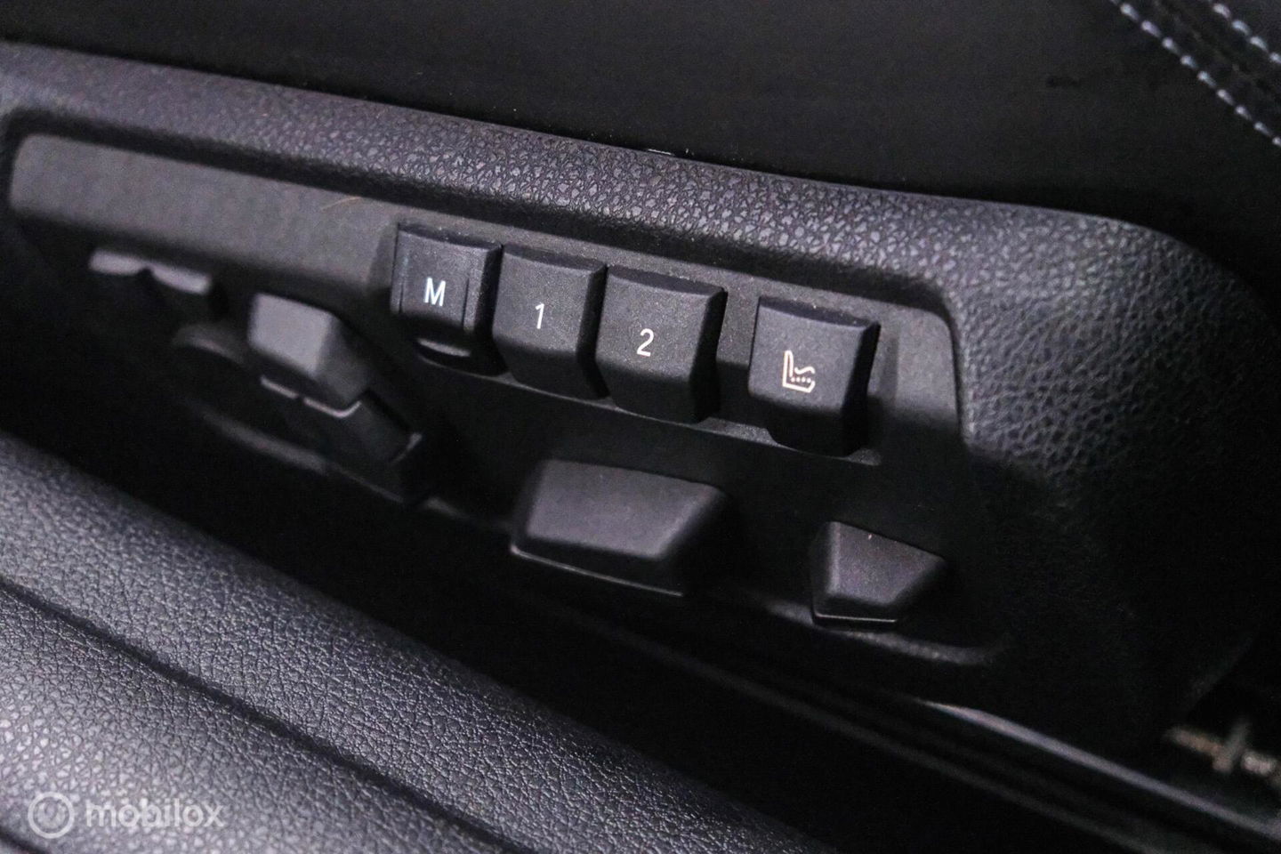 BMW 6 Serie Cabrio M6 Competition Package 575 pk | Keramisch | B&O | M Drivers Pack | NL auto NAP | Singapur Grau | Softclose | HUD | 360 ca