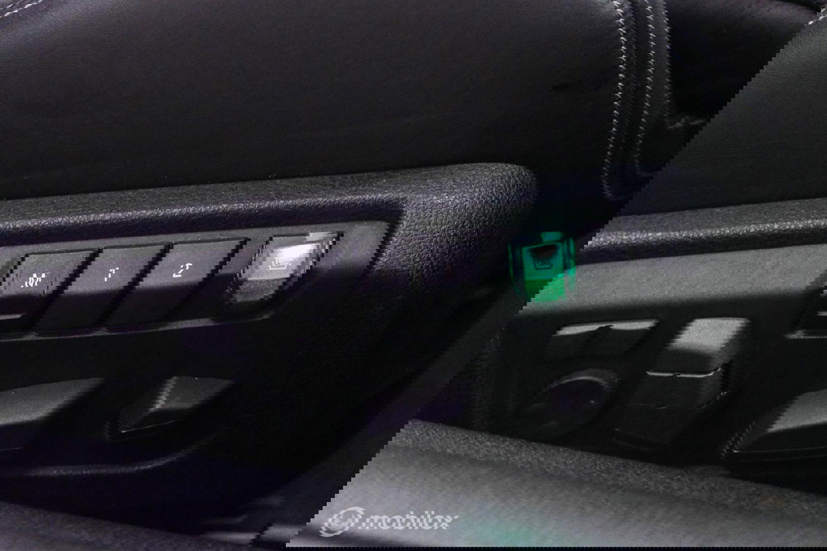 BMW 6 Serie Cabrio M6 Competition Package 575 pk | Keramisch | B&O | M Drivers Pack | NL auto NAP | Singapur Grau | Softclose | HUD | 360 ca