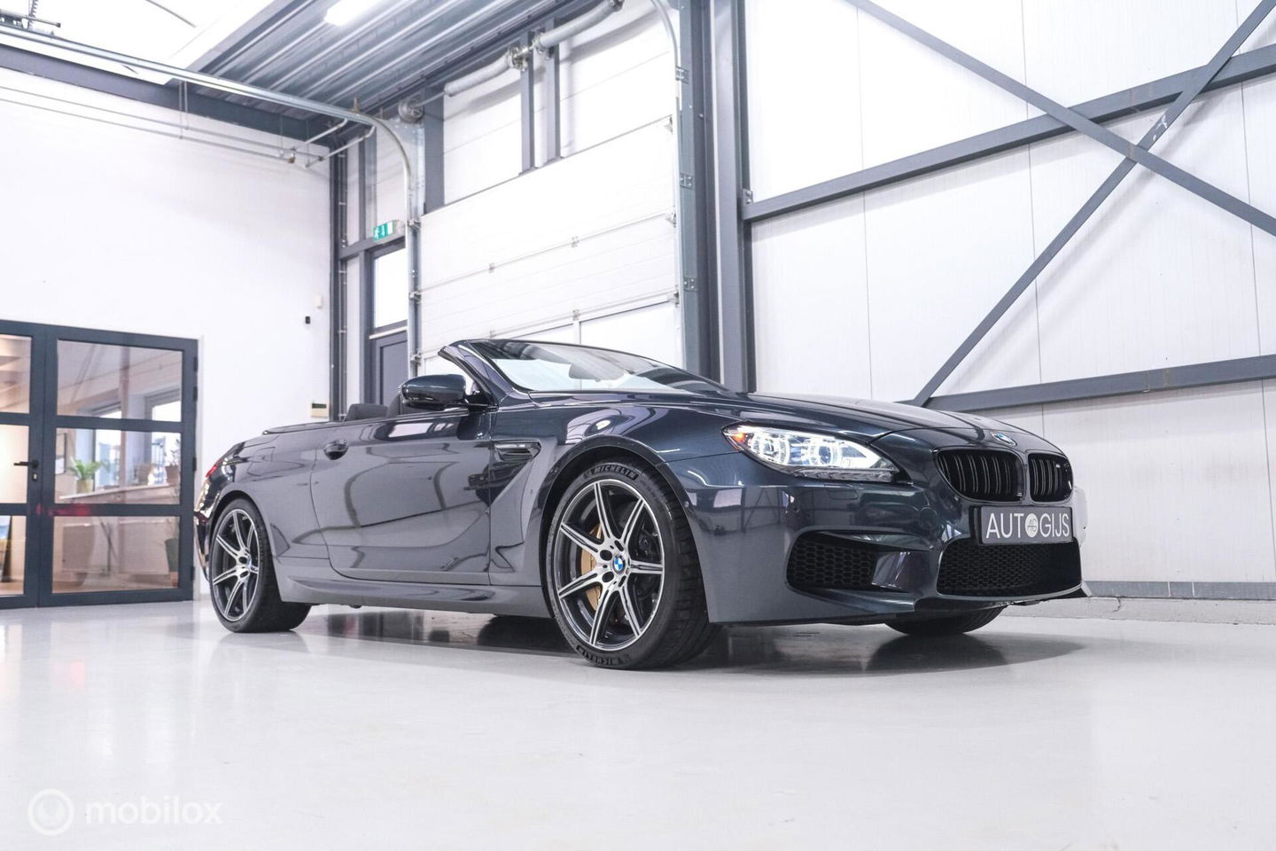 BMW 6 Serie Cabrio M6 Competition Package 575 pk | Keramisch | B&O | M Drivers Pack | NL auto NAP | Singapur Grau | Softclose | HUD | 360 ca