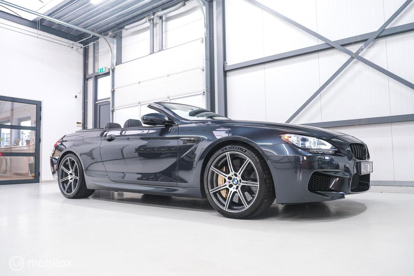 BMW 6 Serie Cabrio M6 Competition Package 575 pk | Keramisch | B&O | M Drivers Pack | NL auto NAP | Singapur Grau | Softclose | HUD | 360 ca