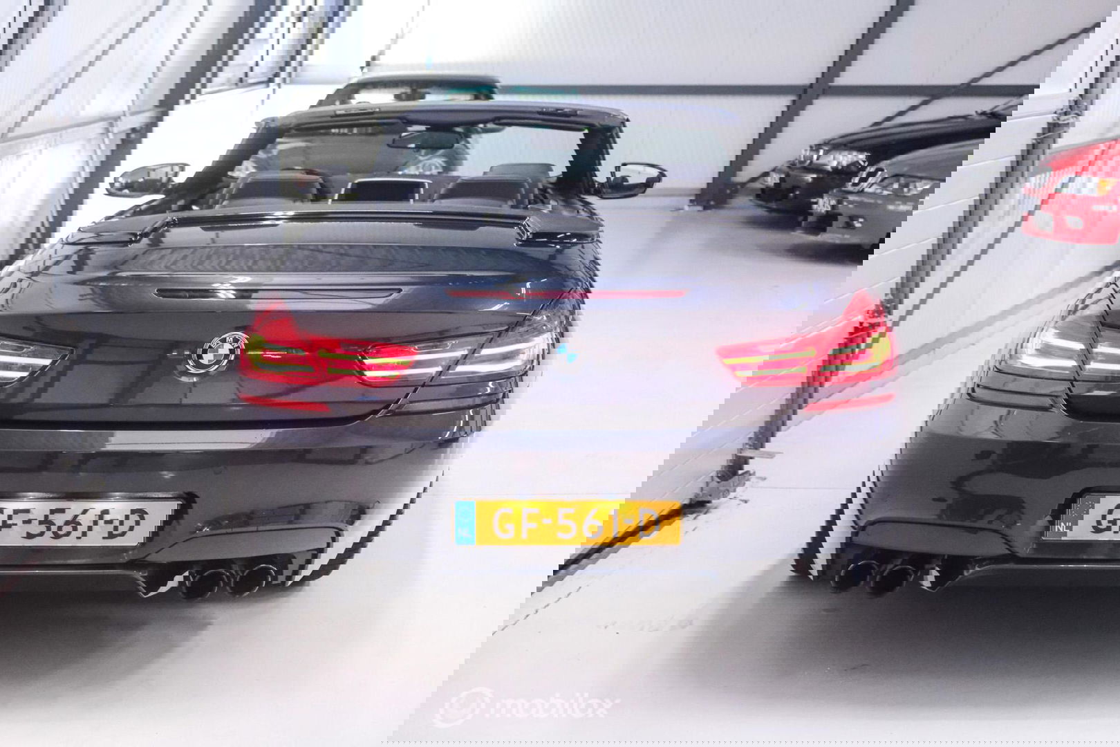 BMW 6 Serie Cabrio M6 Competition Package 575 pk | Keramisch | B&O | M Drivers Pack | NL auto NAP | Singapur Grau | Softclose | HUD | 360 ca