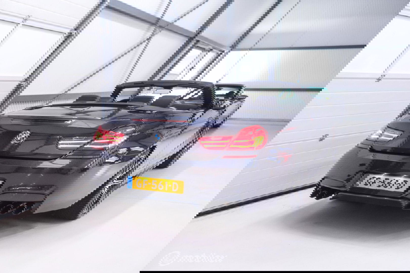 BMW 6 Serie Cabrio M6 Competition Package 575 pk | Keramisch | B&O | M Drivers Pack | NL auto NAP | Singapur Grau | Softclose | HUD | 360 ca