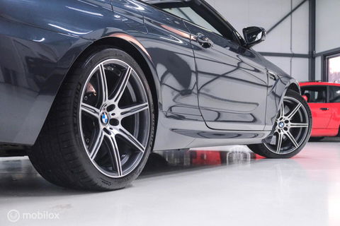 BMW 6 Serie Cabrio M6 Competition Package 575 pk | Keramisch | B&O | M Drivers Pack | NL auto NAP | Singapur Grau | Softclose | HUD | 360 ca