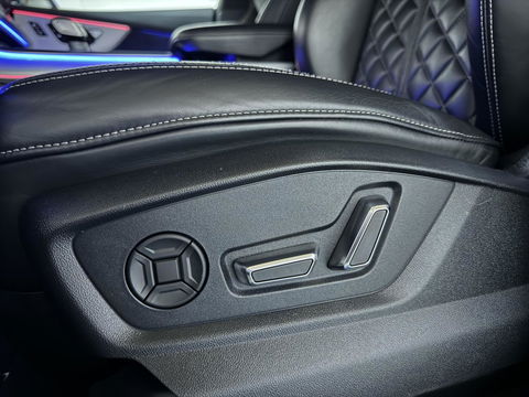 Audi Q8 55 TFSI e Quattro Competition S-Line Pano RS-Seats Sfeer Luchtver. B&O 360º