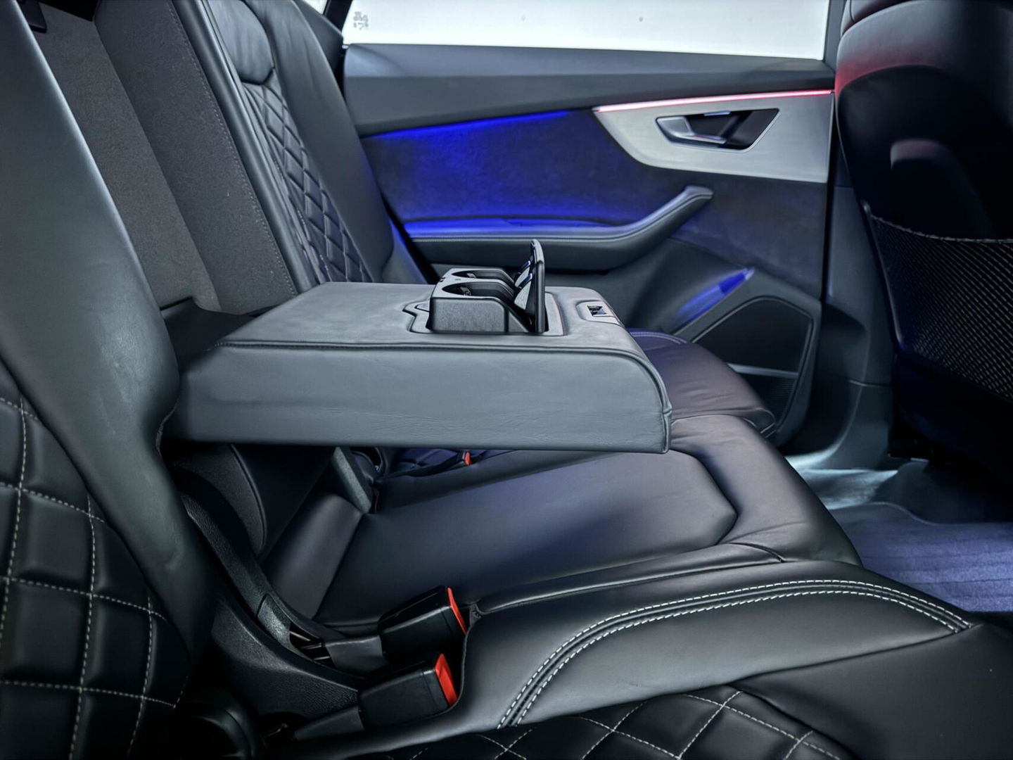 Audi Q8 55 TFSI e Quattro Competition S-Line Pano RS-Seats Sfeer Luchtver. B&O 360º