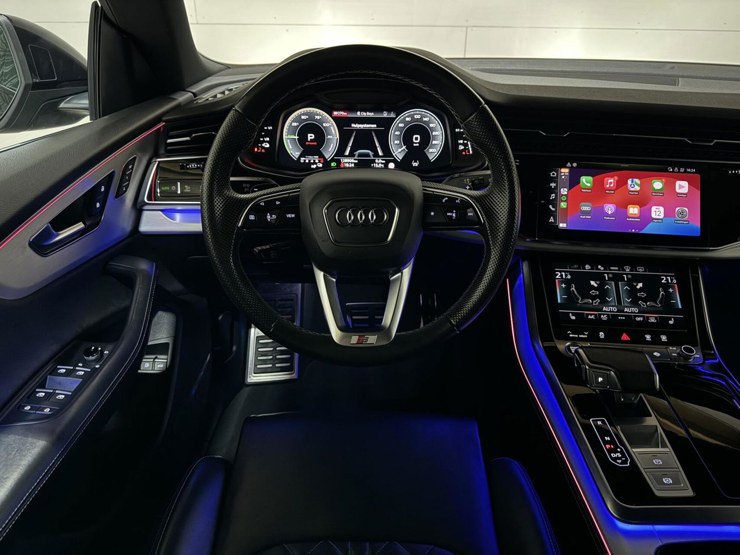 Audi Q8 55 TFSI e Quattro Competition S-Line Pano RS-Seats Sfeer Luchtver. B&O 360º