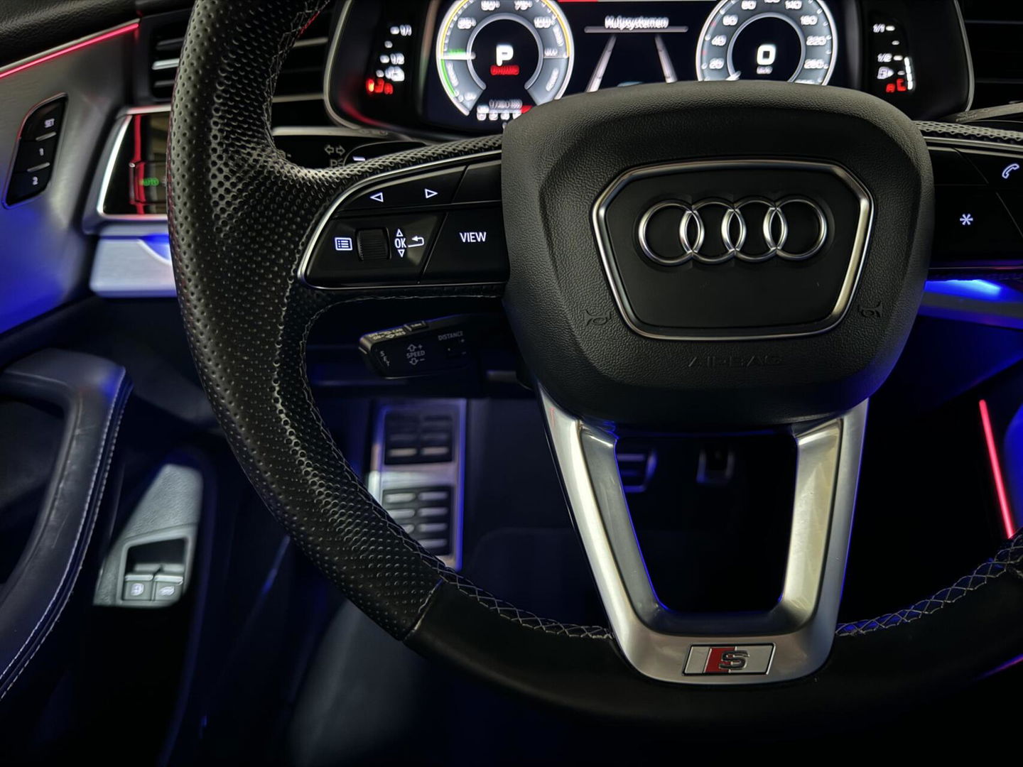 Audi Q8 55 TFSI e Quattro Competition S-Line Pano RS-Seats Sfeer Luchtver. B&O 360º