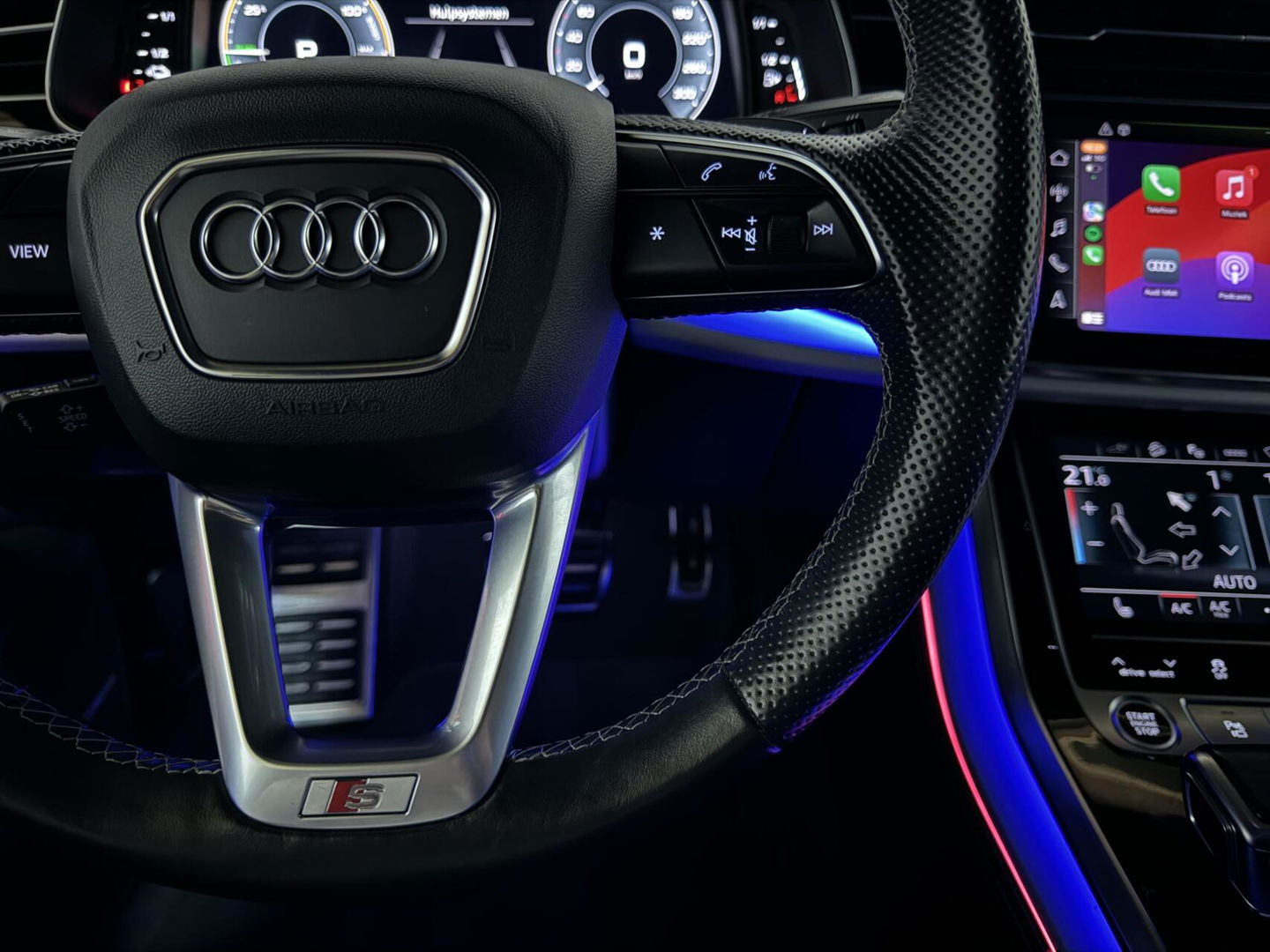 Audi Q8 55 TFSI e Quattro Competition S-Line Pano RS-Seats Sfeer Luchtver. B&O 360º