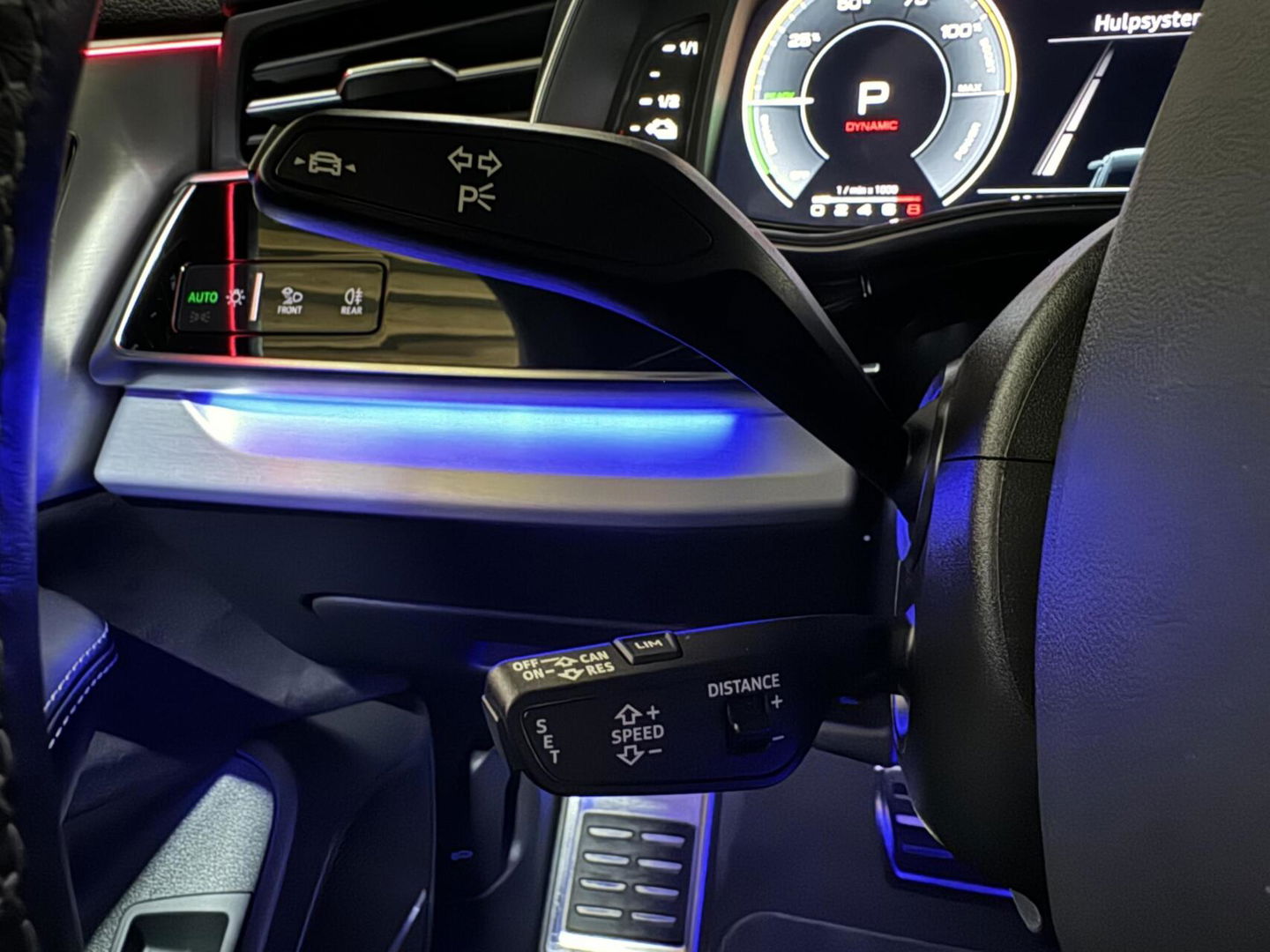 Audi Q8 55 TFSI e Quattro Competition S-Line Pano RS-Seats Sfeer Luchtver. B&O 360º