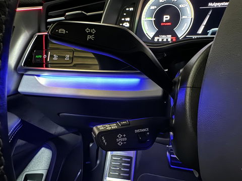 Audi Q8 55 TFSI e Quattro Competition S-Line Pano RS-Seats Sfeer Luchtver. B&O 360º