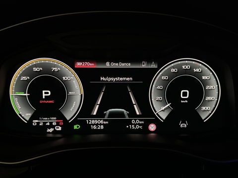 Audi Q8 55 TFSI e Quattro Competition S-Line Pano RS-Seats Sfeer Luchtver. B&O 360º