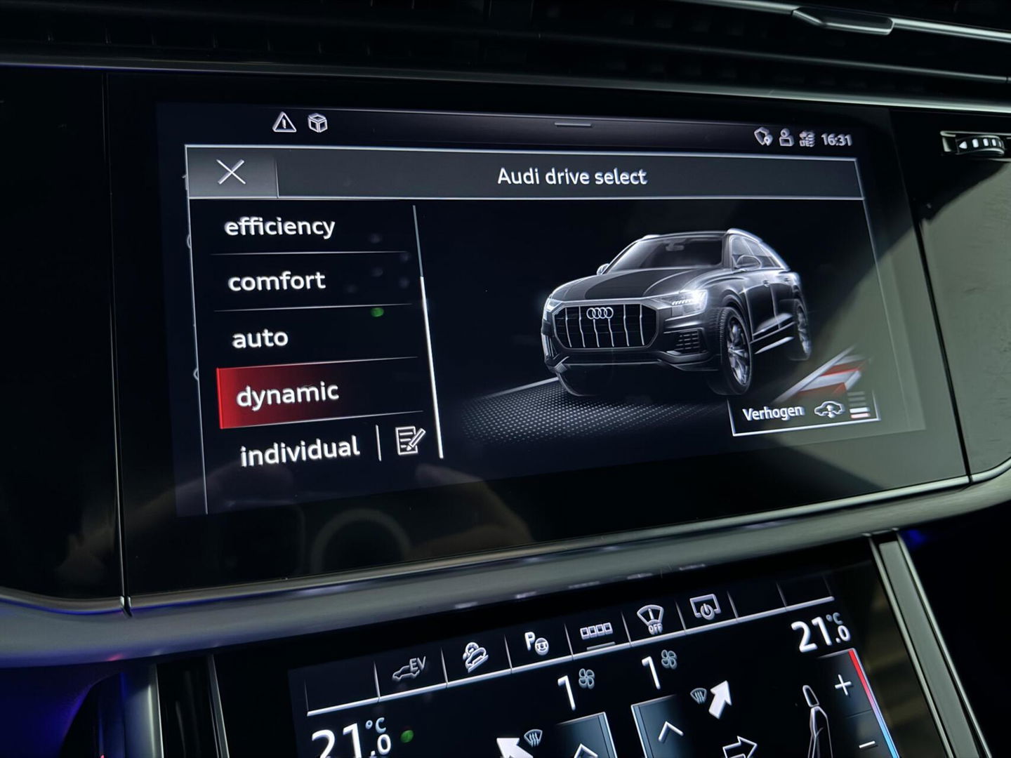 Audi Q8 55 TFSI e Quattro Competition S-Line Pano RS-Seats Sfeer Luchtver. B&O 360º