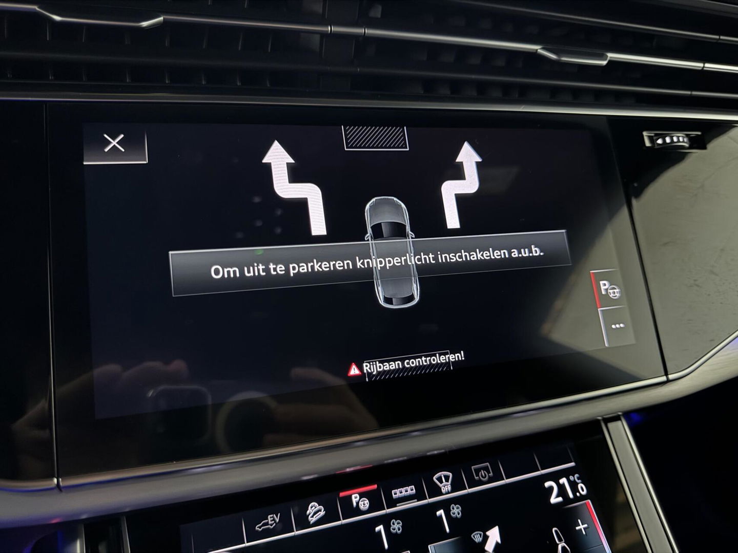 Audi Q8 55 TFSI e Quattro Competition S-Line Pano RS-Seats Sfeer Luchtver. B&O 360º