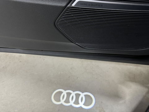 Audi Q8 55 TFSI e Quattro Competition S-Line Pano RS-Seats Sfeer Luchtver. B&O 360º