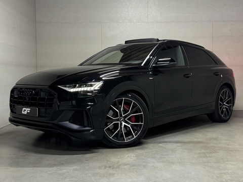 Audi Q8 55 TFSI e Quattro Competition S-Line Pano RS-Seats Sfeer Luchtver. B&O 360º