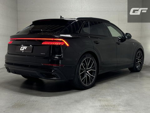 Audi Q8 55 TFSI e Quattro Competition S-Line Pano RS-Seats Sfeer Luchtver. B&O 360º