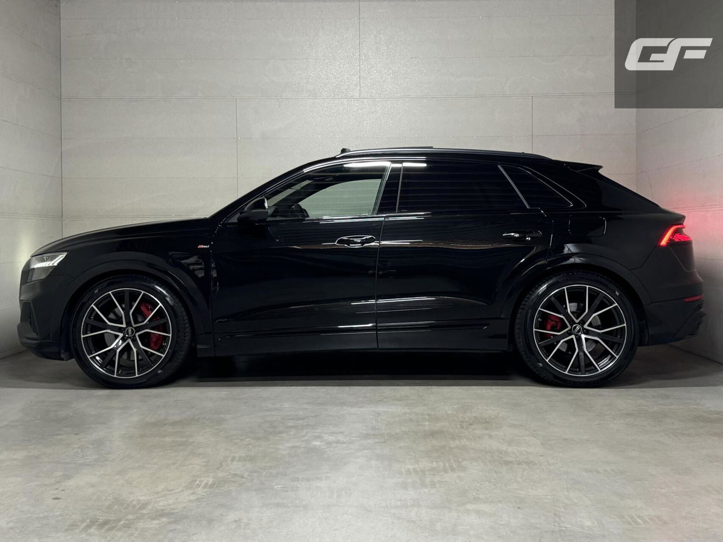 Audi Q8 55 TFSI e Quattro Competition S-Line Pano RS-Seats Sfeer Luchtver. B&O 360º