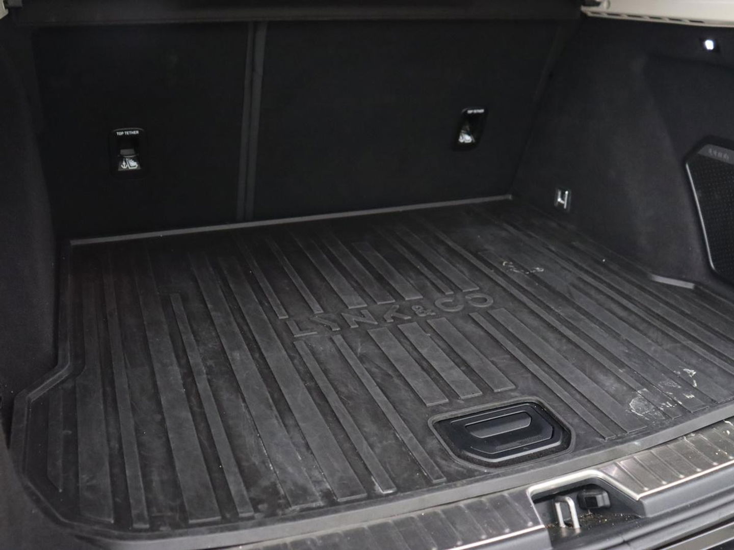 Lynk & Co 01 1.5 Plug In | Panoramadak | Infinity by Harman | Camera | Adaptive cruise | Stoelverwarming | Carplay | Memory | Full LED | PHEV