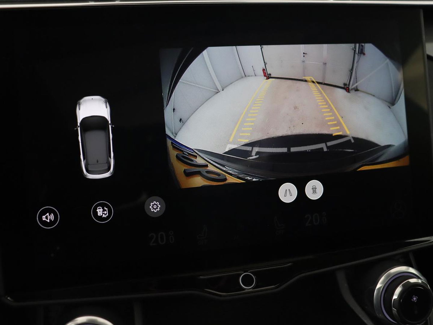 Lynk & Co 01 1.5 Plug In | Panoramadak | Infinity by Harman | Camera | Adaptive cruise | Stoelverwarming | Carplay | Memory | Full LED | PHEV