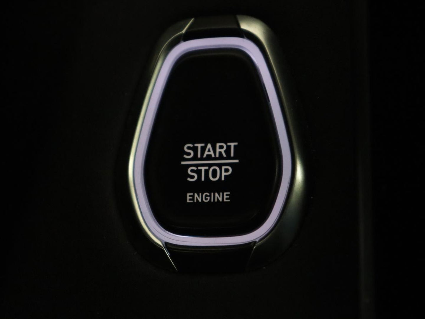 Lynk & Co 01 1.5 Plug In | Panoramadak | Infinity by Harman | Camera | Adaptive cruise | Stoelverwarming | Carplay | Memory | Full LED | PHEV