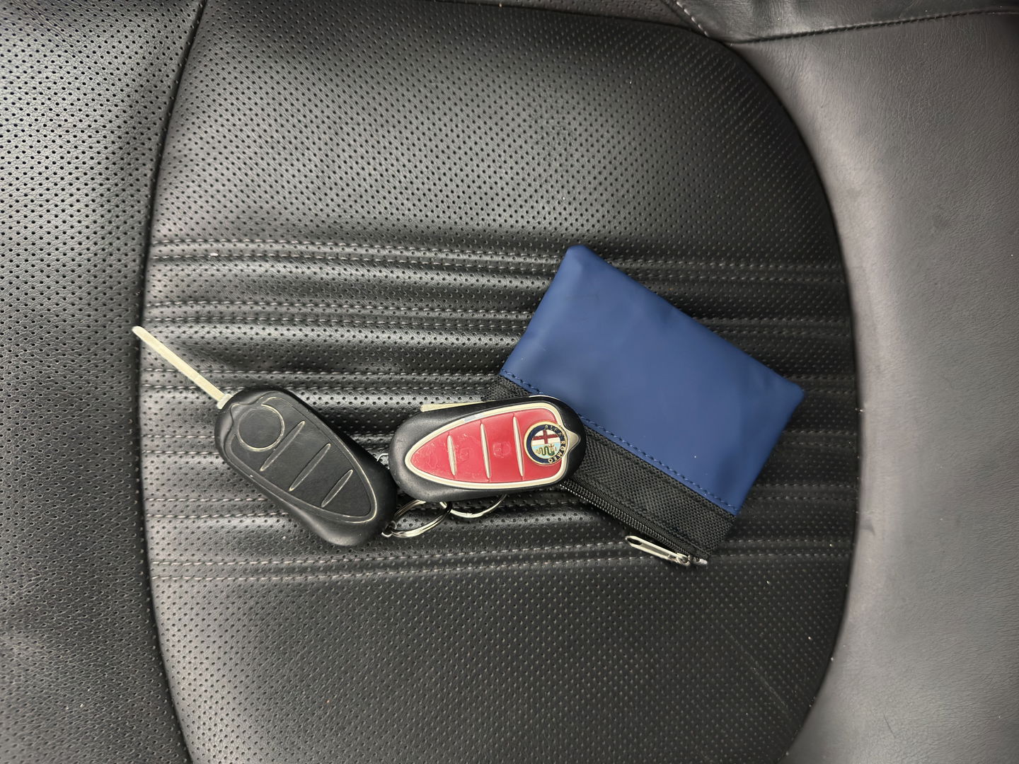 Alfa Romeo MiTo 1.3 JTDm ECO Distinctive *LUXURY-LEATHER | NAVI-FULLMAP | SPORT-SEATS | ECC | PDC | CRUISE | 16''ALU*