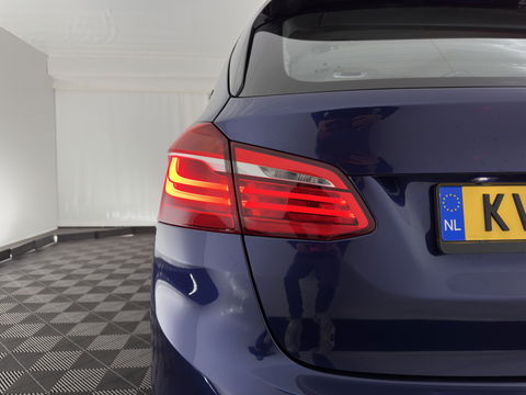 BMW 2 Serie Active Tourer 225xe iPerformance Centennial Executive Aut. *FULL-LED | SPORT-SEATS | NAVI-FULLMAP | KEYLESS | ECC | PDC | CRUISE | 17''ALU*