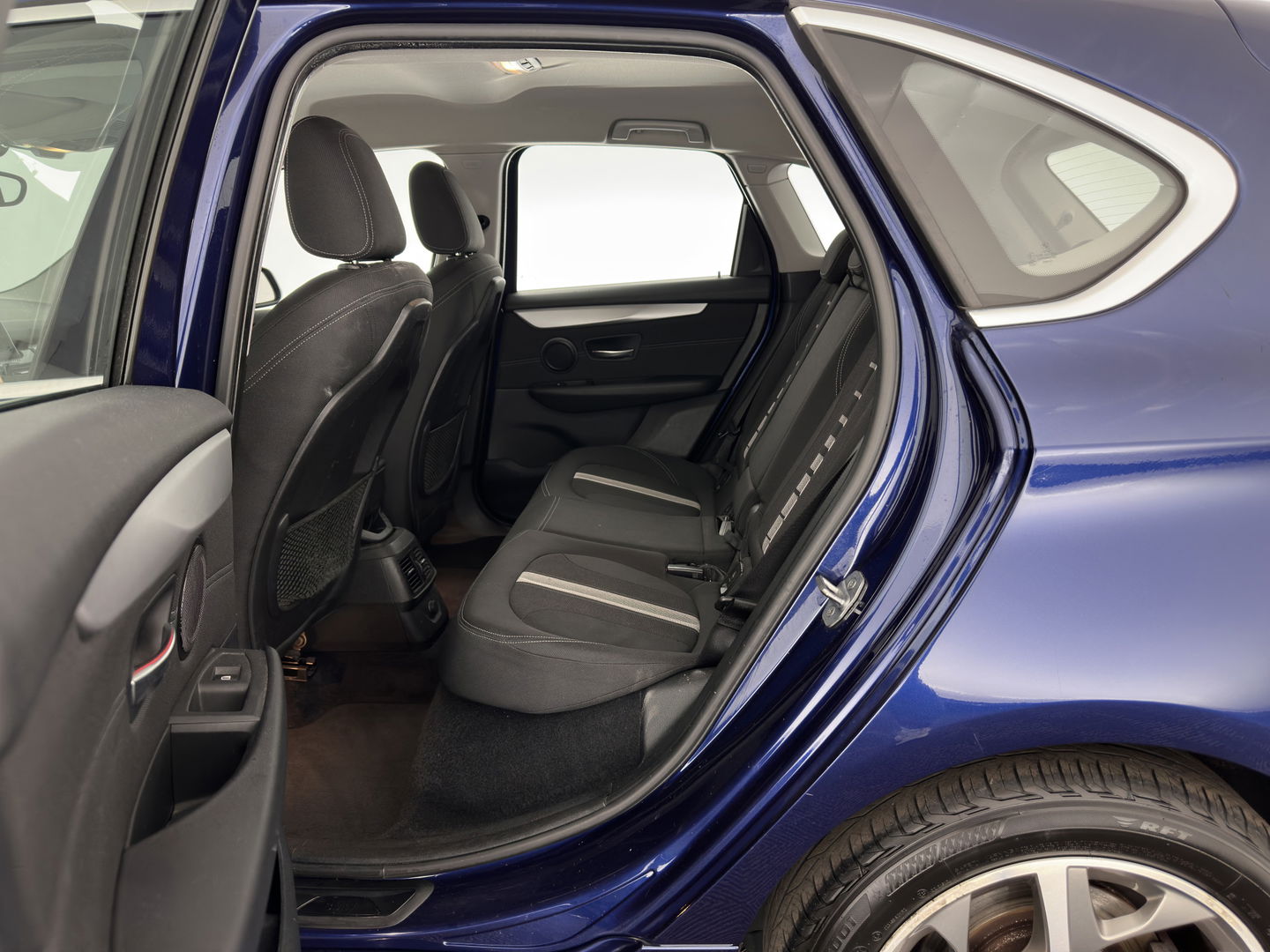 BMW 2 Serie Active Tourer 225xe iPerformance Centennial Executive Aut. *FULL-LED | SPORT-SEATS | NAVI-FULLMAP | KEYLESS | ECC | PDC | CRUISE | 17''ALU*