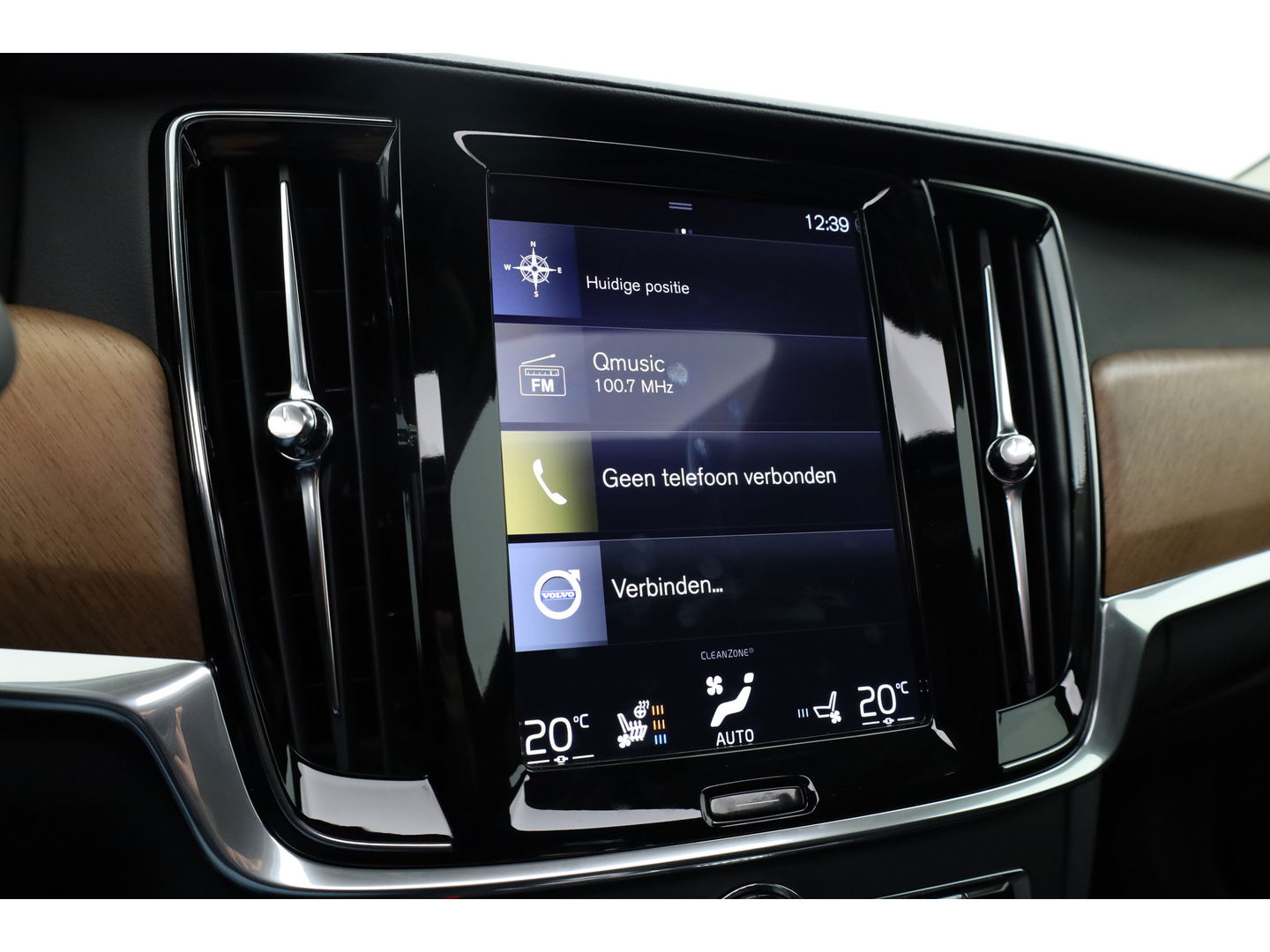 Volvo S90 2.0 T8 AWD Inscription | Polestar | Full Option | B&W audio | luchtvering | Schuifdak | massage | Trekhaak |