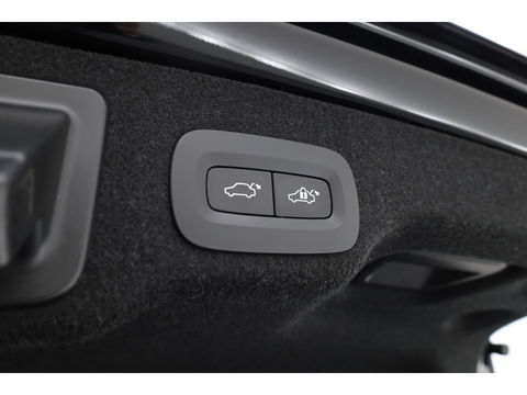 Volvo S90 2.0 T8 AWD Inscription | Polestar | Full Option | B&W audio | luchtvering | Schuifdak | massage | Trekhaak |