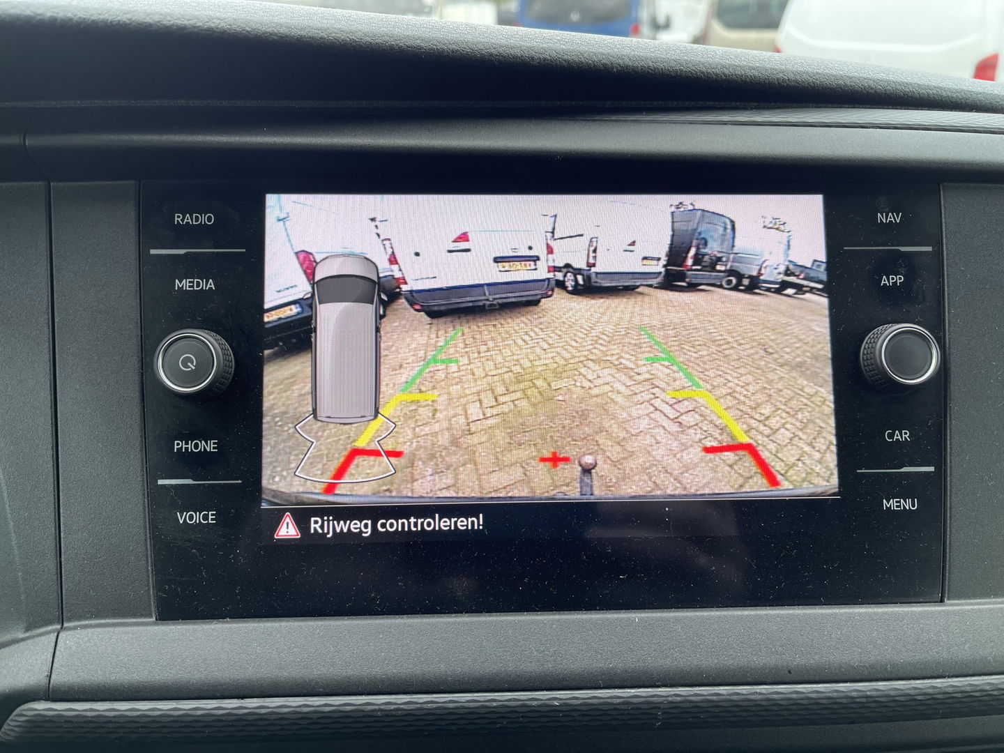 Volkswagen Transporter 2.0 TDI 150pk L2H1 30 DC 5 persoons Comfortline / vaste prijs rijklaar € 27.950 ex btw / / lease vanaf € / zwart metallic / nieuwe 20 inch velgen + banden / euro 6