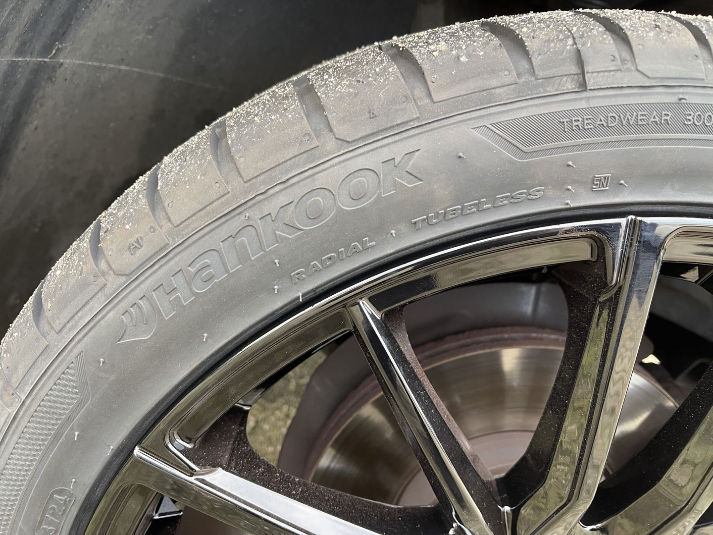 Volkswagen Transporter 2.0 TDI 150pk L2H1 30 DC 5 persoons Comfortline / vaste prijs rijklaar € 27.950 ex btw / / lease vanaf € / zwart metallic / nieuwe 20 inch velgen + banden / euro 6