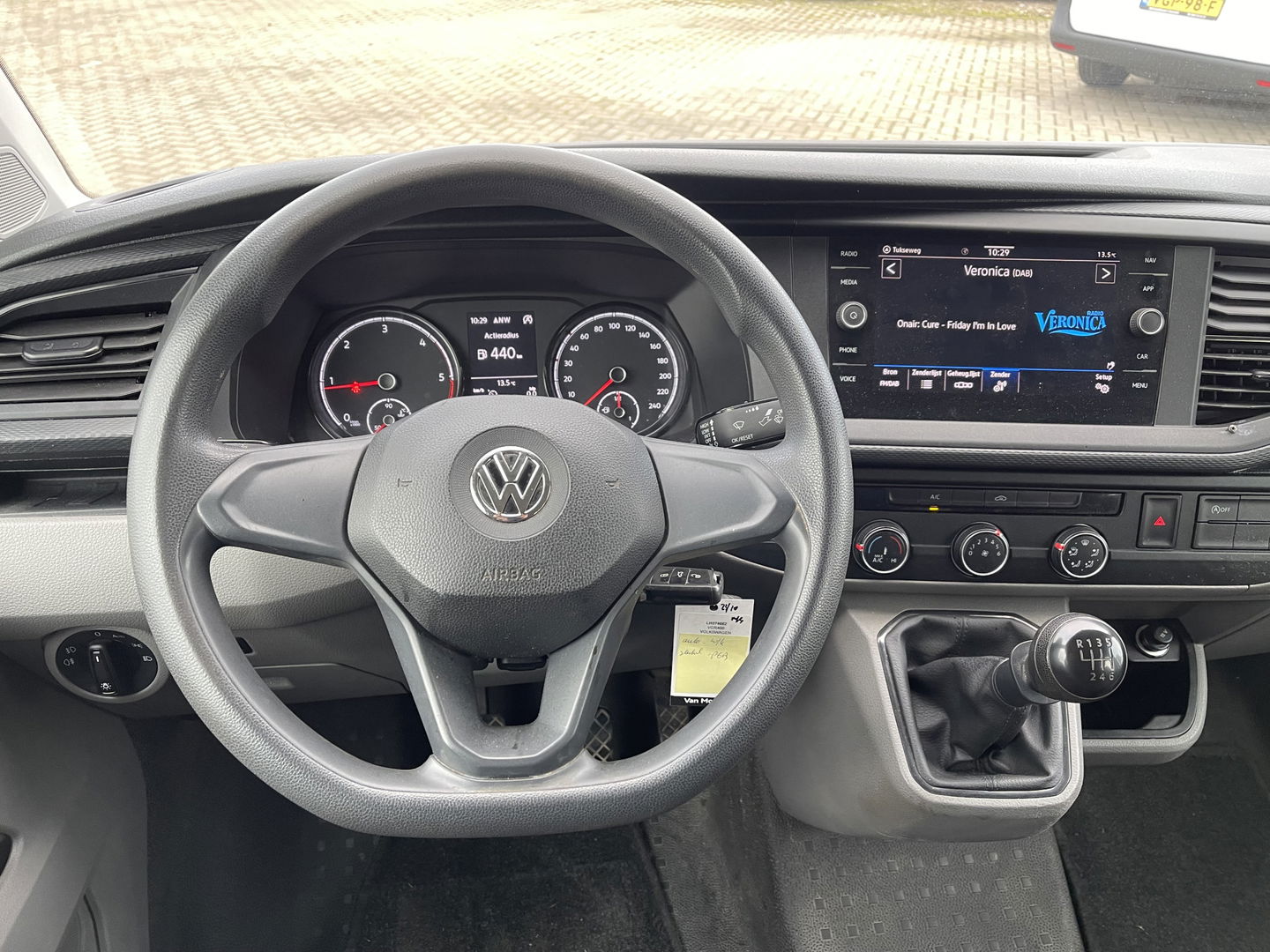 Volkswagen Transporter 2.0 TDI 150pk L2H1 30 DC 5 persoons Comfortline / vaste prijs rijklaar € 27.950 ex btw / / lease vanaf € / zwart metallic / nieuwe 20 inch velgen + banden / euro 6
