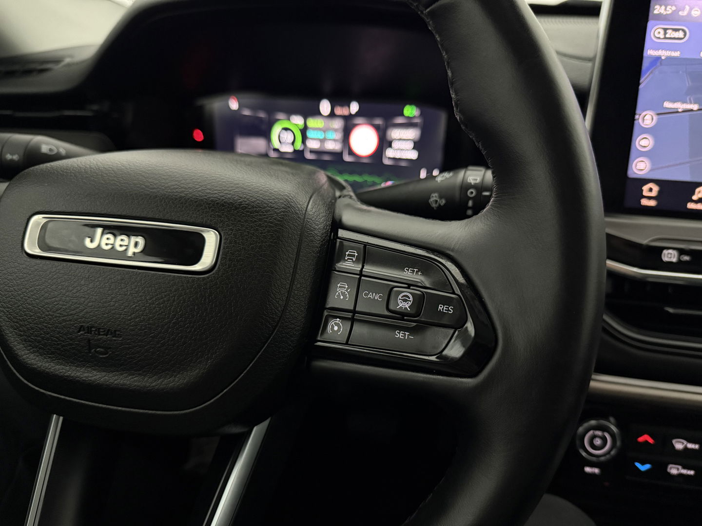 Jeep Compass 4xe 240PK Plug-in Hybrid Electric Upland | SOH: 92% | Virtual | Adap. Cruise | Stoel/ Stuur verwarmd | Keyless | Camera | Carplay