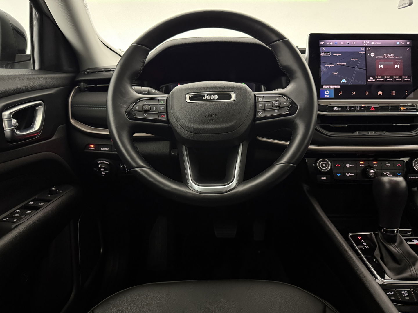 Jeep Compass 4xe 240 Plug-in Hybrid Electric Upland | SOH 95% | Virtual | Carplay | Camera | Stoel/stuurverw. | Adaptive Cruise | LED | Keyless