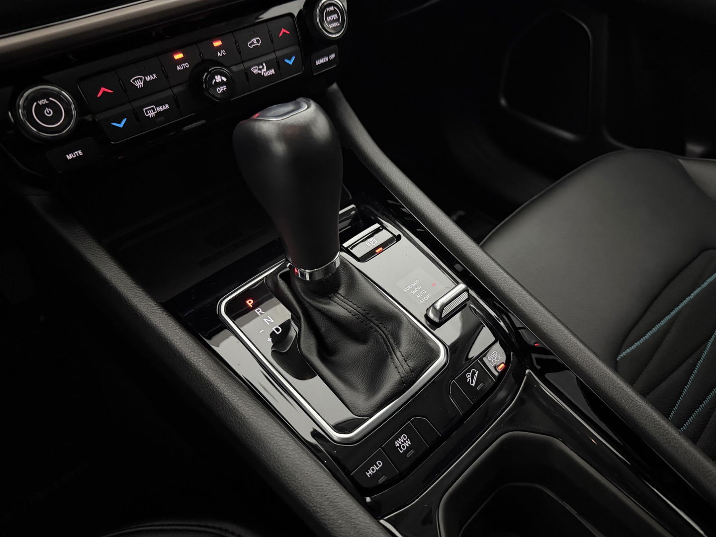 Jeep Compass 4xe 240 Plug-in Hybrid Electric Upland | SOH 95% | Virtual | Carplay | Camera | Stoel/stuurverw. | Adaptive Cruise | LED | Keyless