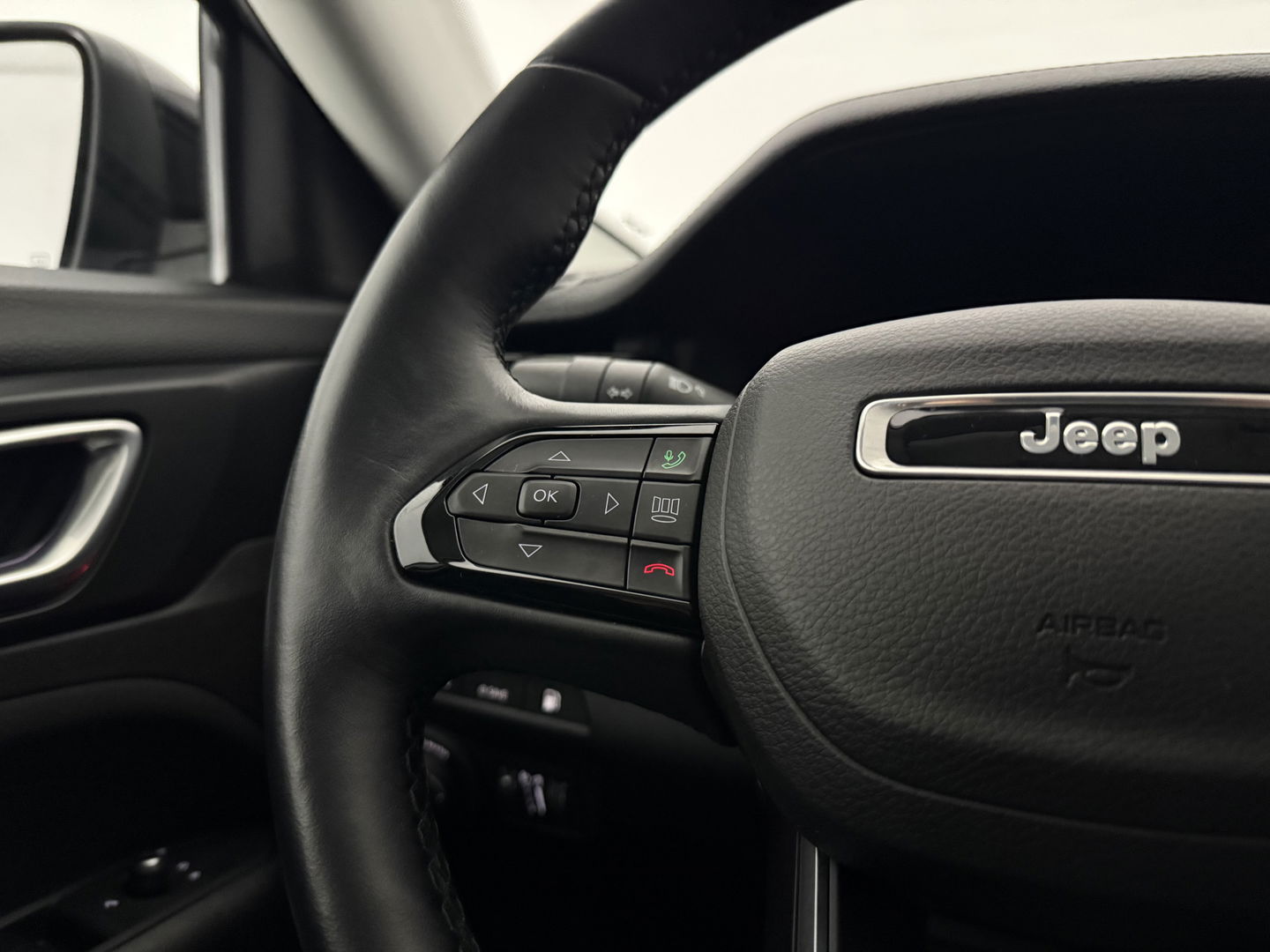 Jeep Compass 4xe 240 Plug-in Hybrid Electric Upland | SOH 95% | Virtual | Carplay | Camera | Stoel/stuurverw. | Adaptive Cruise | LED | Keyless