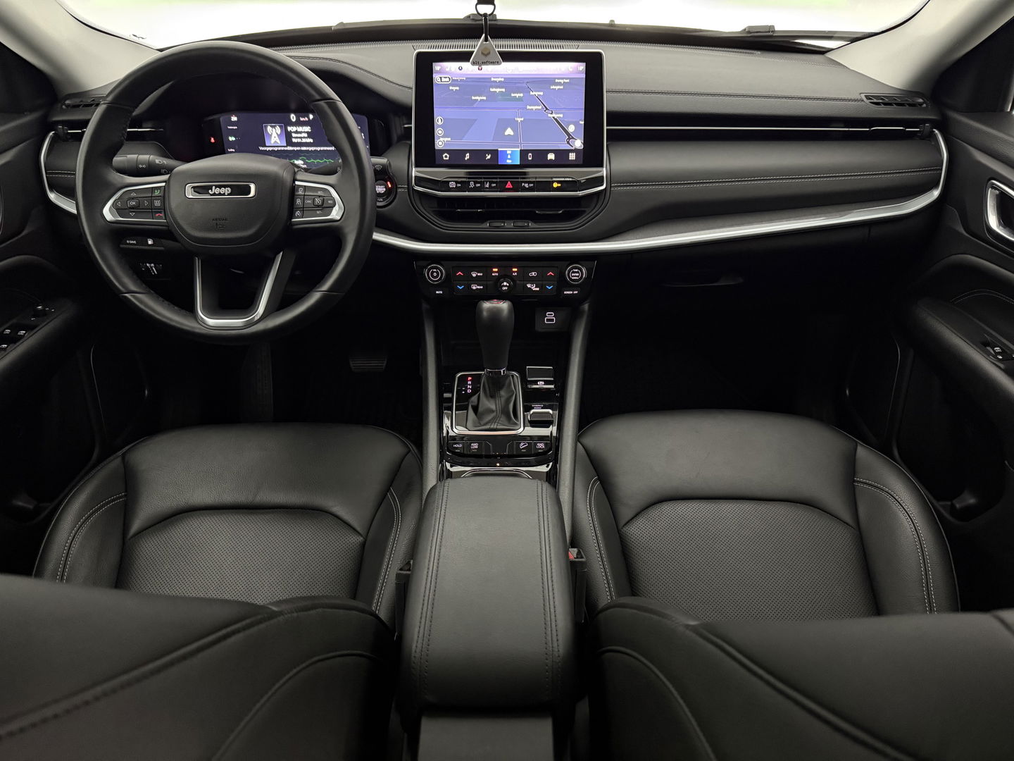 Jeep Compass 4xe 240PK Plug-in Hybrid Electric S | SOH 95% | Virtual | Camera | Verwarmd stuur/stoel | Carplay | Leder | Keyless