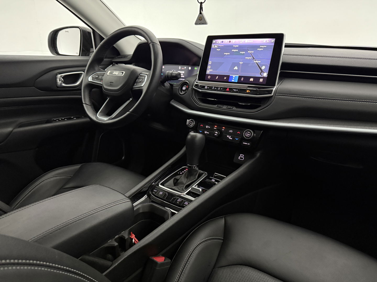 Jeep Compass 4xe 240PK Plug-in Hybrid Electric S | SOH 95% | Virtual | Camera | Verwarmd stuur/stoel | Carplay | Leder | Keyless