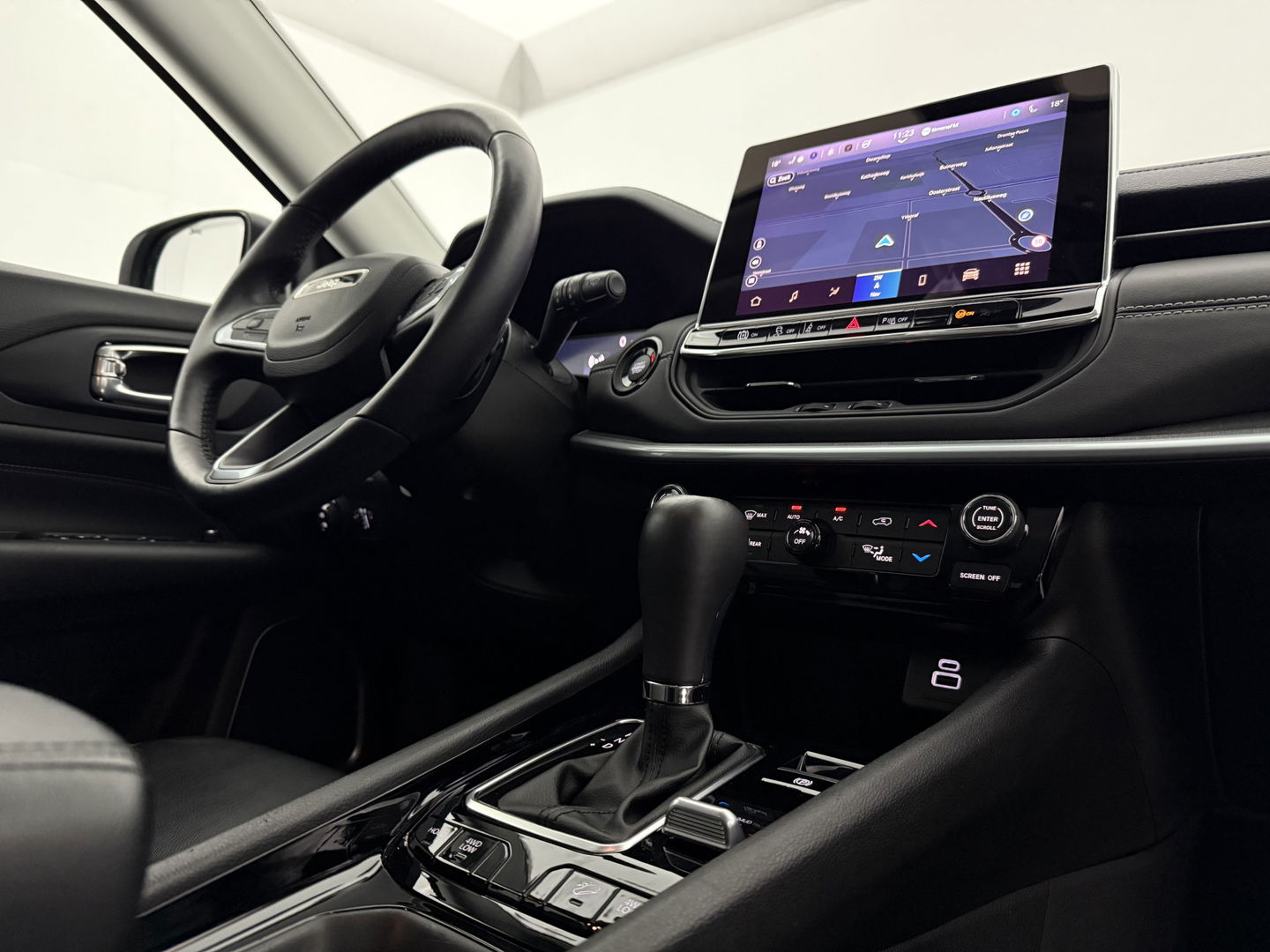 Jeep Compass 4xe 240PK Plug-in Hybrid Electric S | SOH 95% | Virtual | Camera | Verwarmd stuur/stoel | Carplay | Leder | Keyless